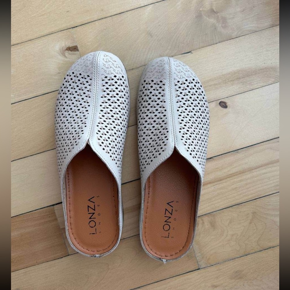 Women's Cream Slip-On Shoes